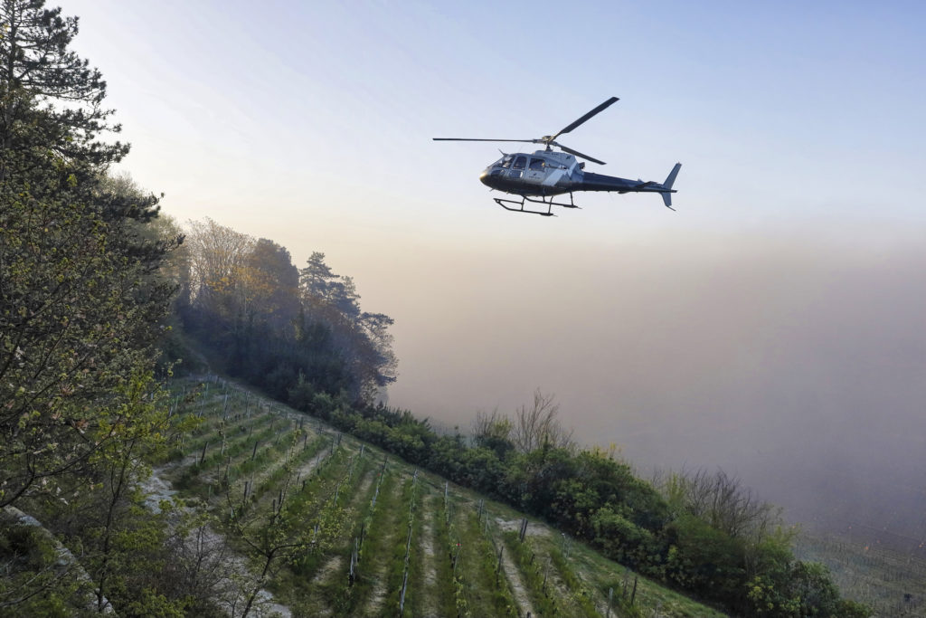 Hélicoptères - AS350 - Mont Blanc Hélicoptères Bretagne